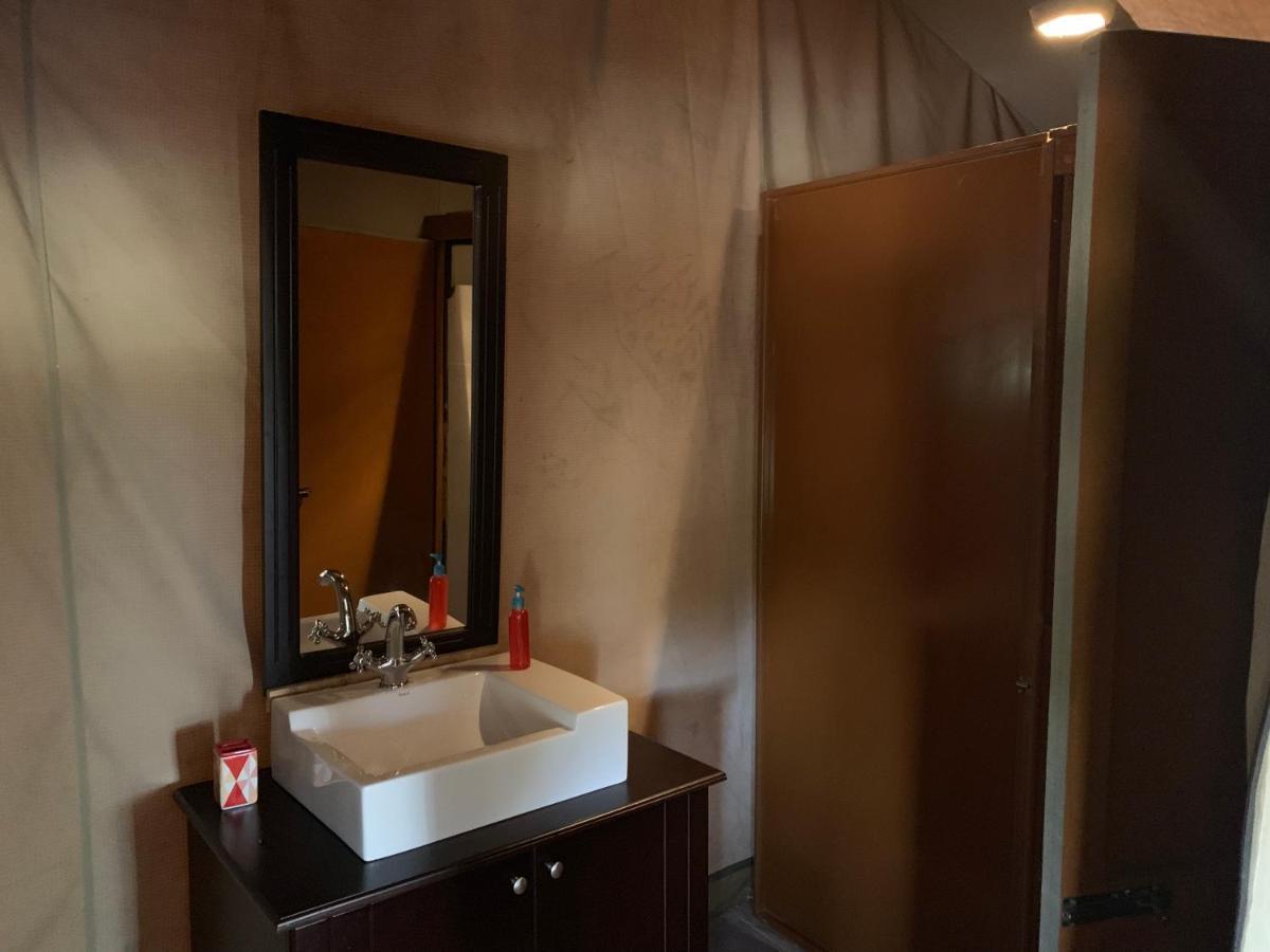 فندق Lorian Safari Camp Limited Narok المظهر الخارجي الصورة